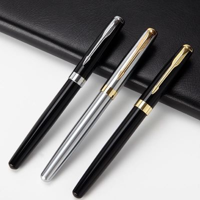 Un buen precio. Este es el tipo de bolígrafo de acero inoxidable de la firma Neutral Business Metal Roller Pen 0.7mm en línea
